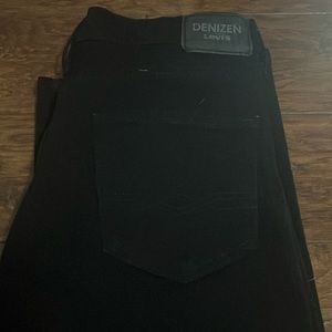 Black Denim Levi’s 216 Slim